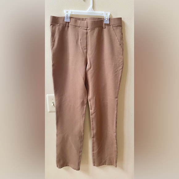 Quince Ultra-Stretch Ponte Straight Leg
Pants in Roasted Pecan w/ 32” inseam - Picture 4 of 7